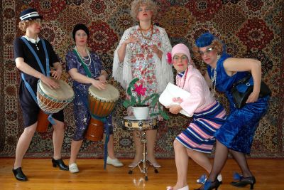 Trude tr&auml;umt von Afrika - Eleganz ab 40 - Comedy and Percussion