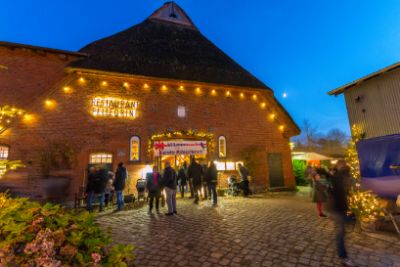 Kisdorfer Weihnachtsmarkt im Margarethenhoff &ndash; &bdquo;Wo Engel hausen, da ist der Himmel &ndash; und sei es auch mitten im Weltget&uuml;mmel.&ldquo;