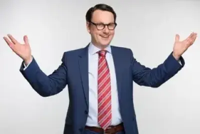 &bdquo;Dummikratie &ndash; Warum Idioten Deppen w&auml;hlen&ldquo; - Sebastian Schnoy