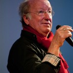 Mehr über den Artikel erfahren „Raben sind die besseren Eltern“ – Vortrag Dr. Jan-Uwe Rogge
